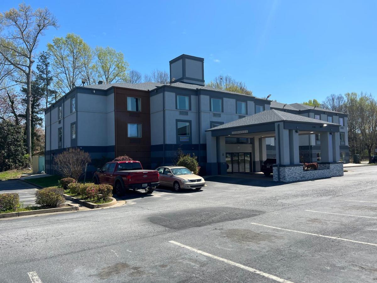 Jamestown Inn & Suites リバーデイル エクステリア 写真