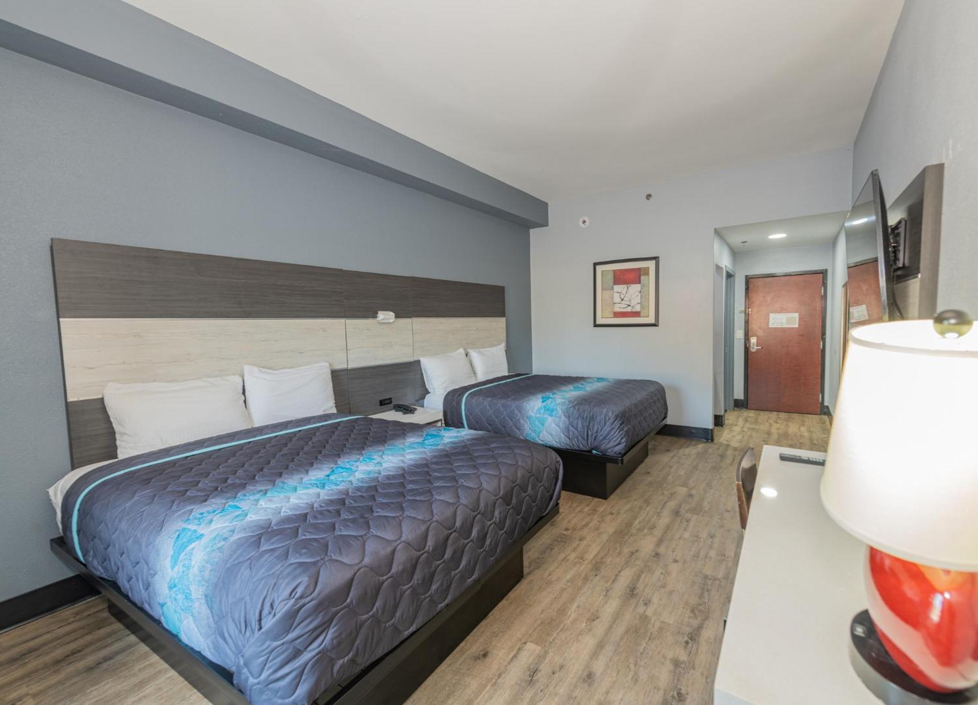 Jamestown Inn & Suites リバーデイル エクステリア 写真